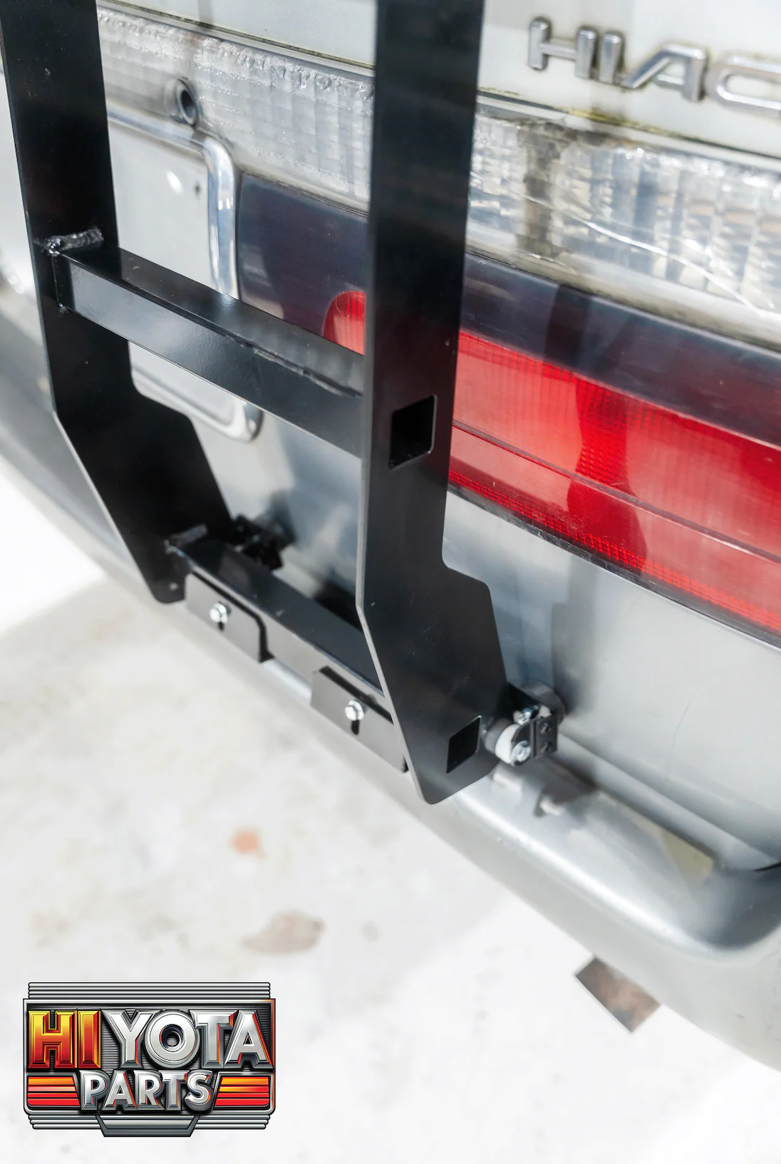 Hiace 1989-2004 Low roof Aluminum ladder RIGHT SIDE Flat-Pack - Image 6